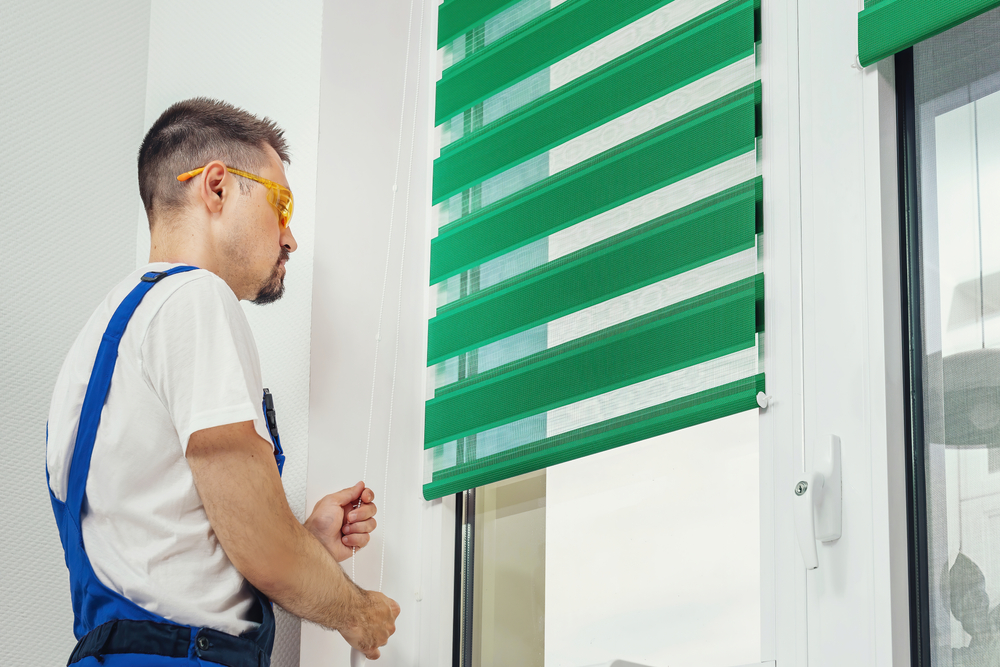 Installation d'un store par un professionnel